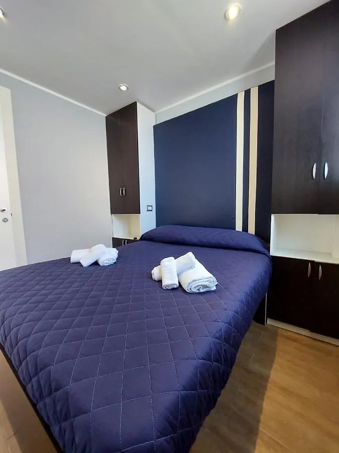 Maison d'hôtes La Stanza Sul Porto Di Amalfi Camera Piccina Piccina Con Bagno Privato E Terrazzino Vista Mare