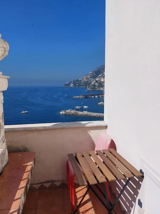 La Stanza Sul Porto Di Amalfi Camera Piccina Piccina Con Bagno Privato E Terrazzino Vista Mare Maison d'hôtes